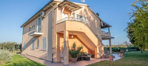 8غرفة فيلا في Montalto di Castro, Italy رقم 171766 13