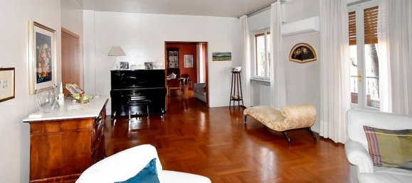 5 rooms Apartment in Legnano, Italy No. 95729 9