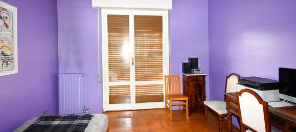 5 rooms Apartment in Legnano, Italy No. 95729 21