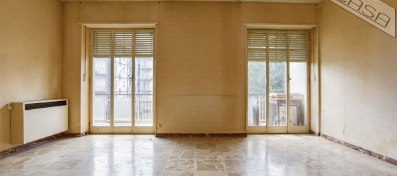 5 rooms Apartment in Pinerolo, Italy No. 277899 2