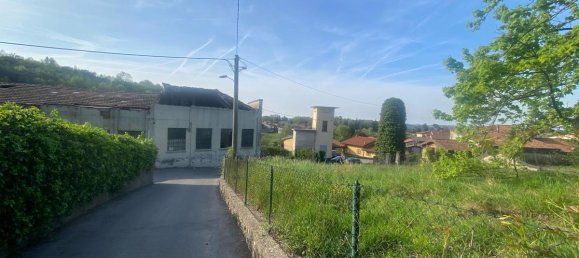Grundstück in Erba, Italy 13000m², Nr. 66819 5