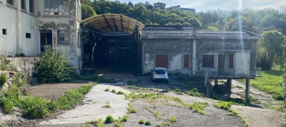 Grundstück in Erba, Italy 13000m², Nr. 66819 2