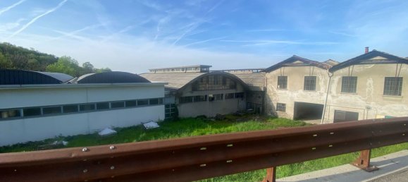 Grundstück in Erba, Italy 13000m², Nr. 66819 9