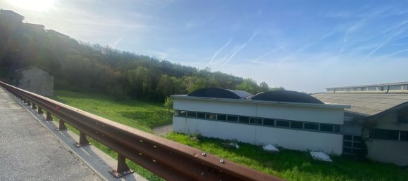 Grundstück in Erba, Italy 13000m², Nr. 66819 14