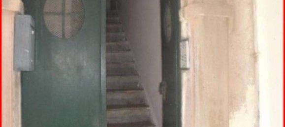 5 rooms Apartment in Vibo Valentia, Italy No. 297082 3