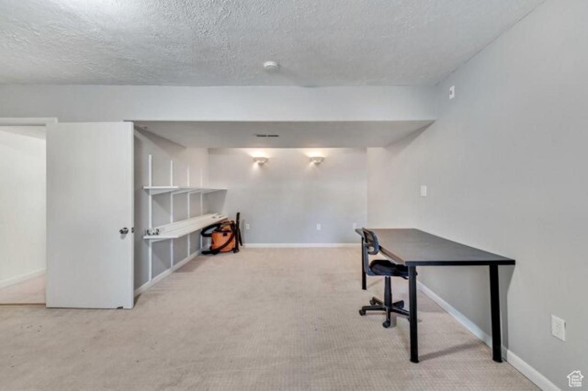 3 bedrooms House in West Jordan, USA No. 374408