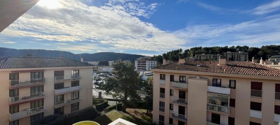 3 bedrooms Apartment in Aix-en-Provence, France No. 101421 3