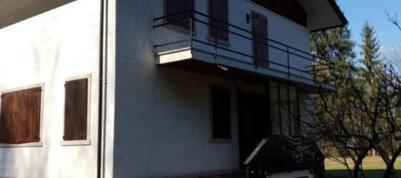 5 rooms Villa in Pordenone, Italy No. 37296 10