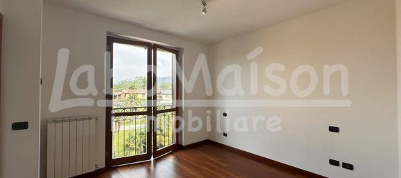 2 chambres Appartement à Gavirate, Italy No. 354445 21