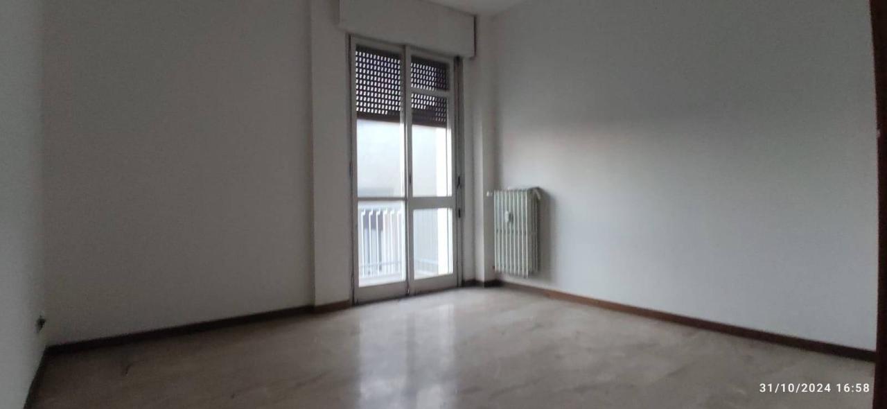 Квартира с 2 комнатами в Марьяно Коменсе, Италия № 144789