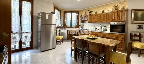 Квартира с 1 спальней в Лезмо, Италия № 197433 11