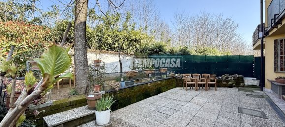 Квартира с 1 спальней в Лезмо, Италия № 197433 9