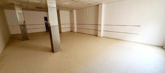 147m² Commercial property in Valencia, Spain No. 150092 3