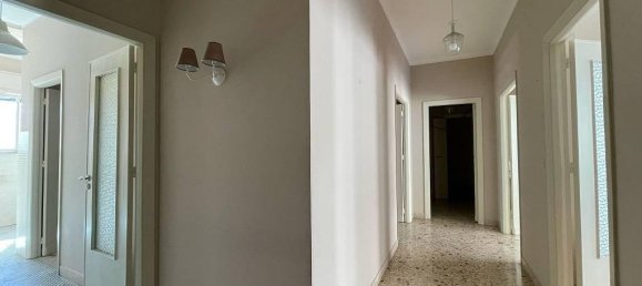 5-salle Appartement à Palermo, Italy No. 7067 7