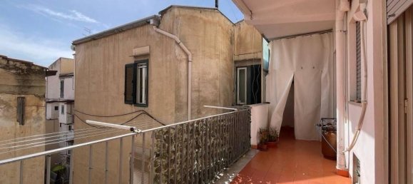 5-salle Appartement à Palermo, Italy No. 7067 15