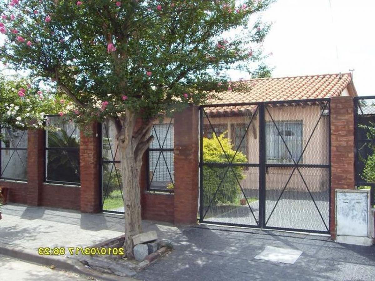 3 Schlafzimmer Haus in Lanus, Argentina, Nr. 58449
