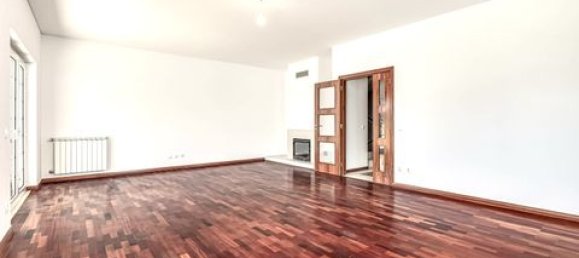 4 bedrooms Villa in Cascais, Portugal No. 147785 10