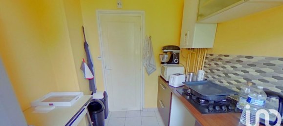 2 Schlafzimmer Wohnung in La Chapelle-Saint-Luc, France, Nr. 53479 8