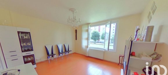 2 Schlafzimmer Wohnung in La Chapelle-Saint-Luc, France, Nr. 53479 6
