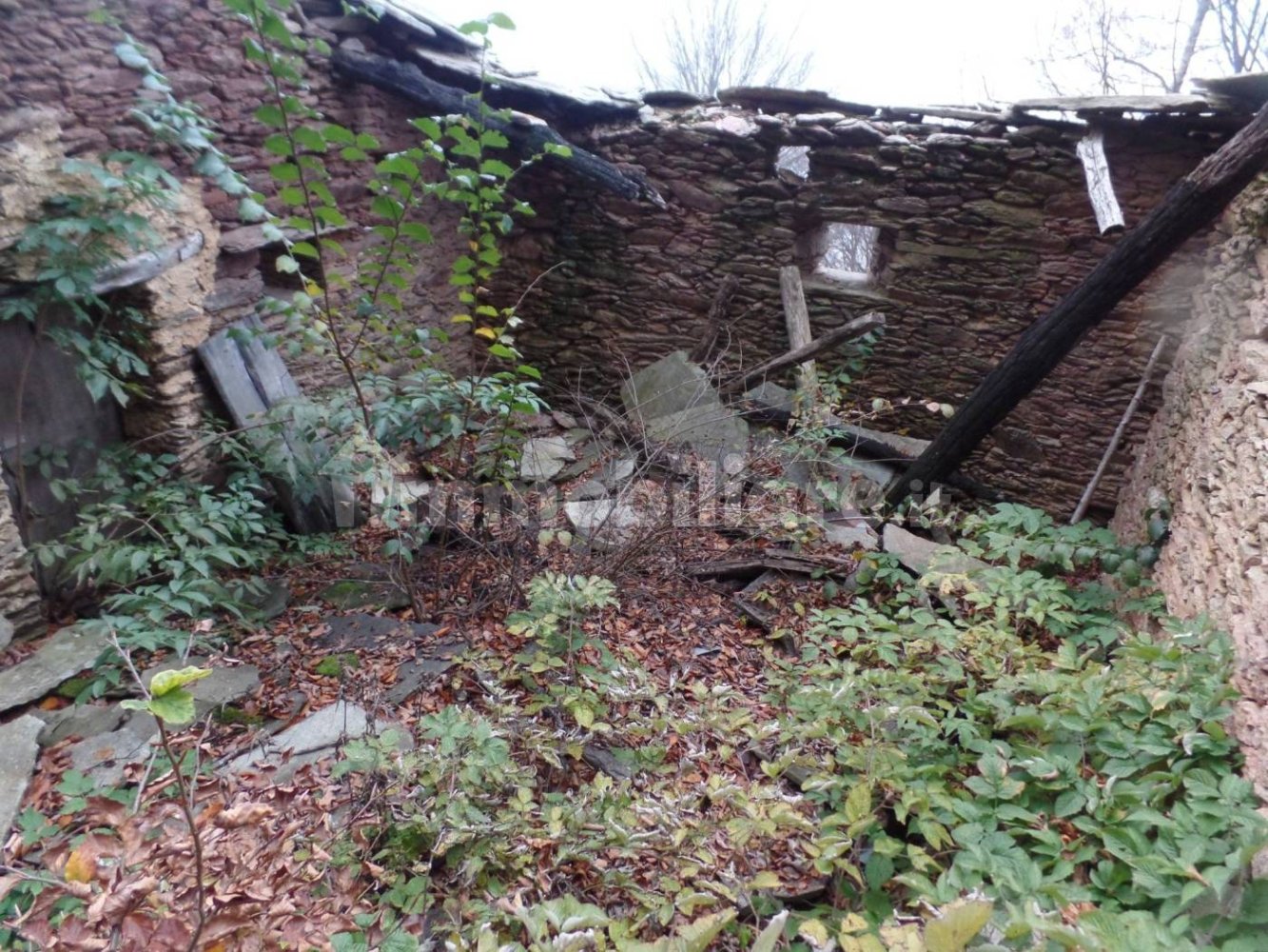 2 bedrooms House in Brossasco, Italy No. 77604