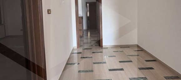 4 rooms Apartment in Avezzano, Italy No. 22992 2