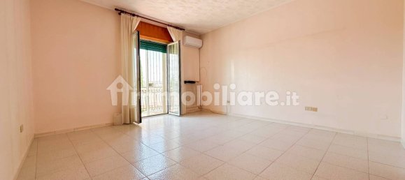 Apartamento de 3 dormitorios en Manfredonia, Italy No. 355579 5