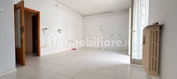 Apartamento de 3 dormitorios en Manfredonia, Italy No. 355579 13