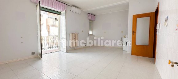 Apartamento de 3 dormitorios en Manfredonia, Italy No. 355579 11