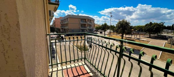 Apartamento de 3 dormitorios en Manfredonia, Italy No. 355579 15