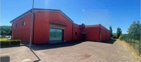 1 room Commercial property in Scarperia e San Piero, Italy No. 331255 3