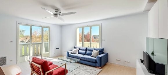 Studio in Noisy-le-Grand, France No. 177084 10