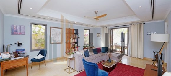 3 bedrooms Townhouse in Saadiyat Island, UAE No. 56625 11