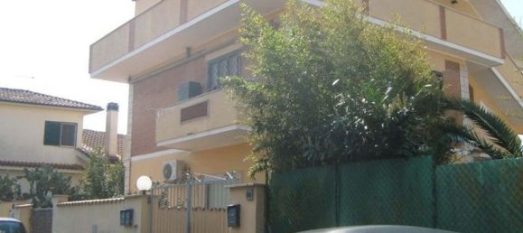 Apartamento de 4 divisões em Ardea, Italy N.º 190868 9