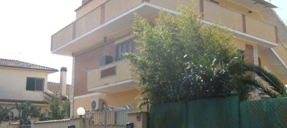 Apartamento de 4 divisões em Ardea, Italy N.º 190868 5
