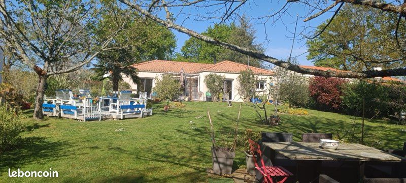 Дом с 3 спальнями в Вандея, Франция № 321545