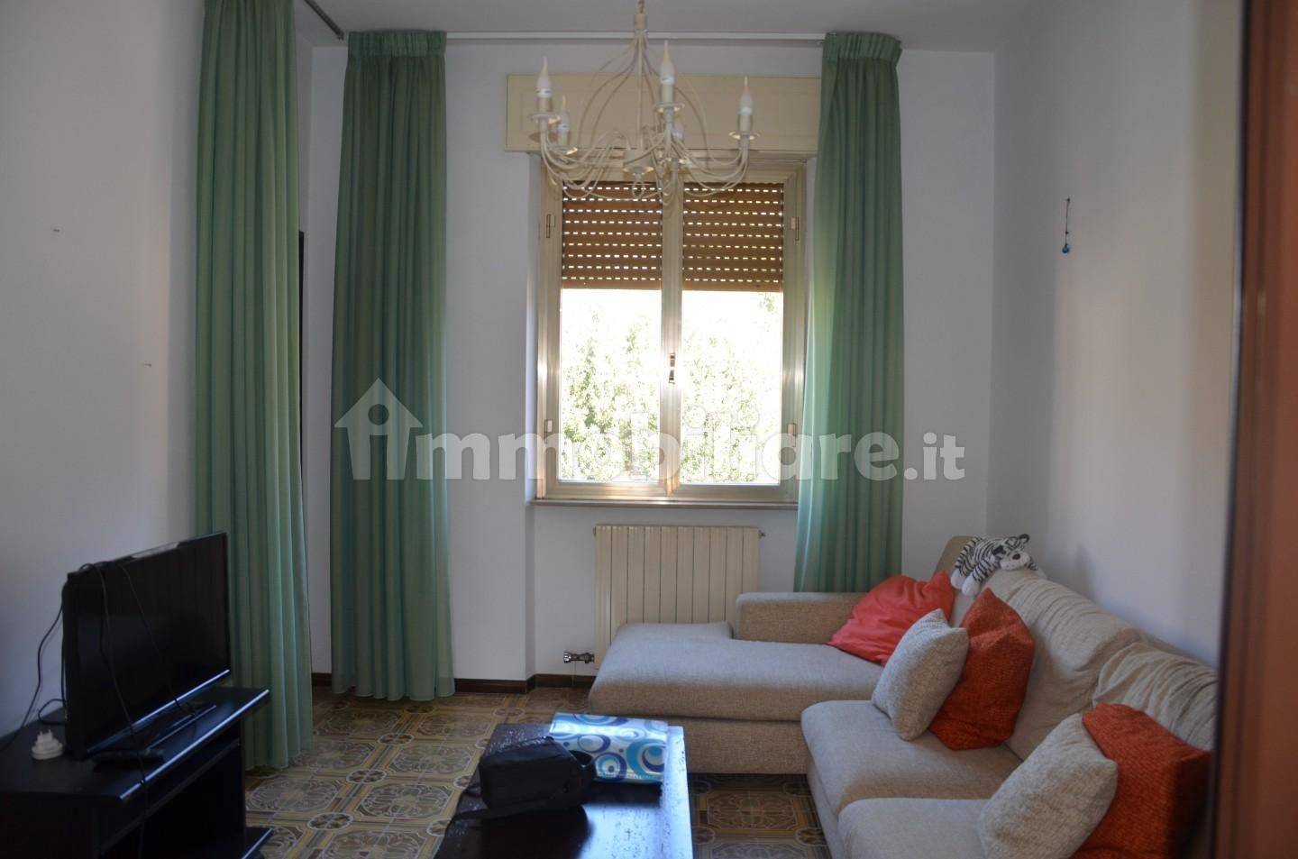 2 chambres Duplex à Vecchiano, Italy No. 261698