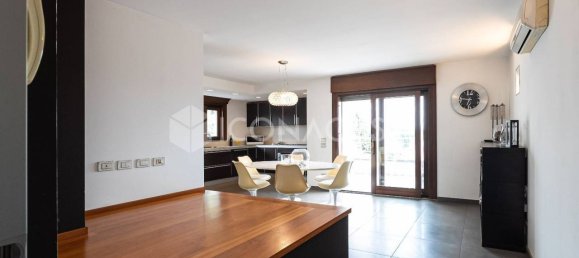 3 غرف نوم بانتهاوس في Mariano Comense, Italy رقم 361336 3