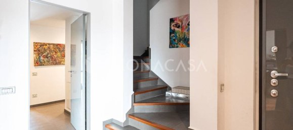 3 غرف نوم بانتهاوس في Mariano Comense, Italy رقم 361336 28