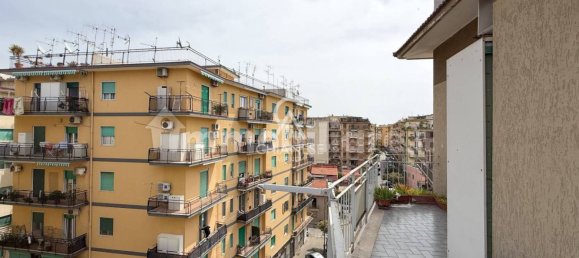 Apartamento de 2 dormitorios en Salerno, Italy No. 346831 10