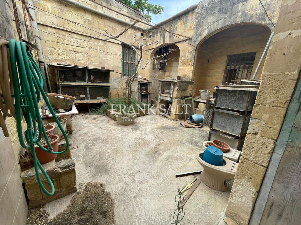 4 Schlafzimmer Hotel in Qormi, Malta, Nr. 2161