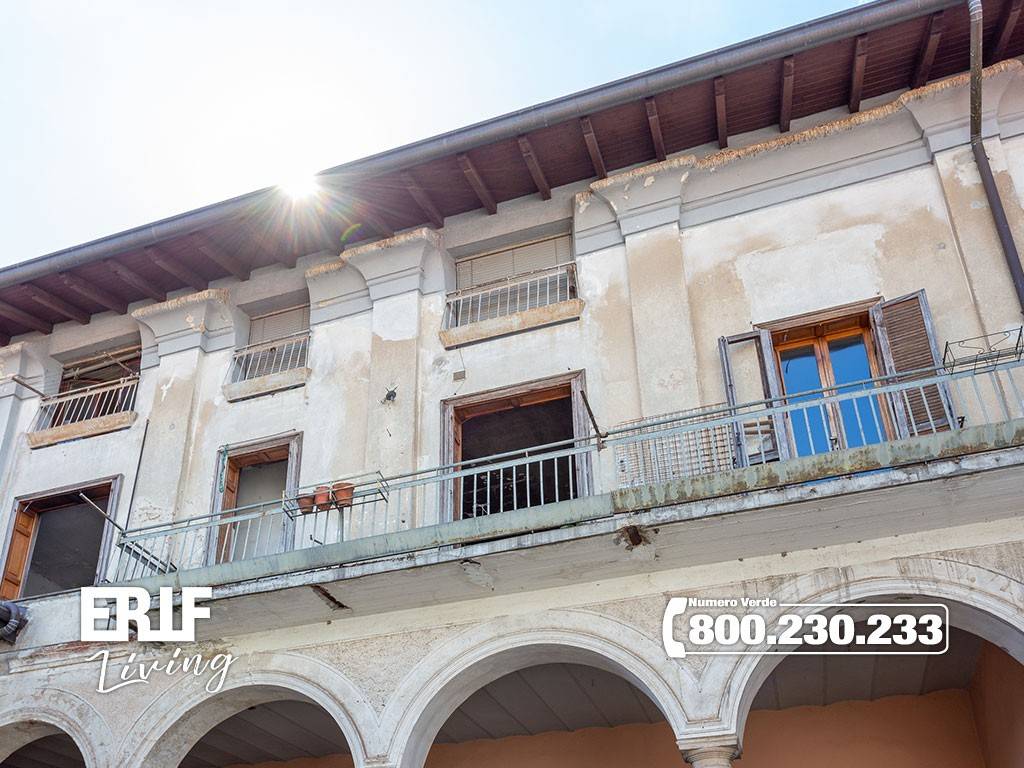 3 Schlafzimmer Wohnung in Saronno, Italy, Nr. 359287