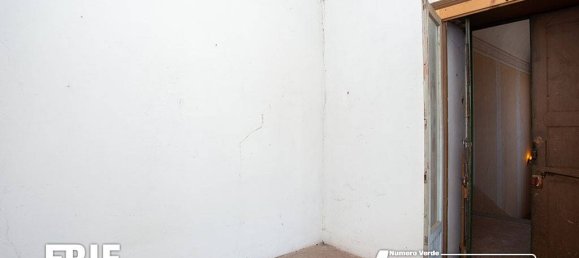 3 Schlafzimmer Wohnung in Saronno, Italy, Nr. 359287 15