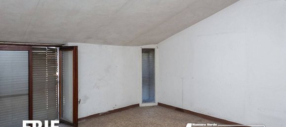 3 Schlafzimmer Wohnung in Saronno, Italy, Nr. 359287 19