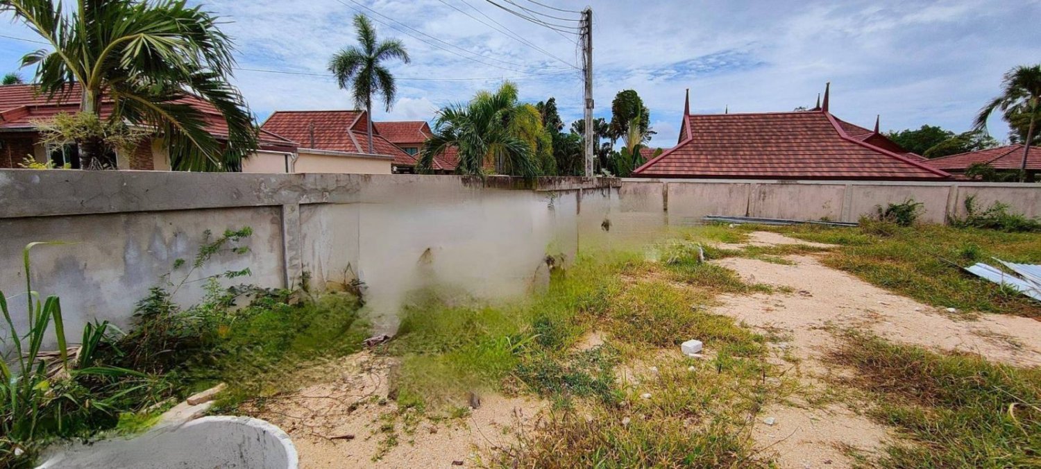760m² Land in Bang Lamung, Thailand No. 26419