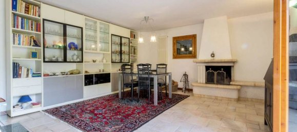 3 bedrooms Apartment in Siena, Italy No. 313194 16