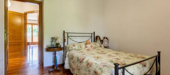 3 bedrooms Apartment in Siena, Italy No. 313194 5