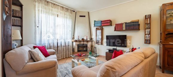 3 Schlafzimmer Haus in Genola, Italy, Nr. 352273 2