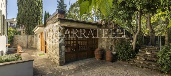 8 bedrooms Villa in Florence, Italy No. 78407 11