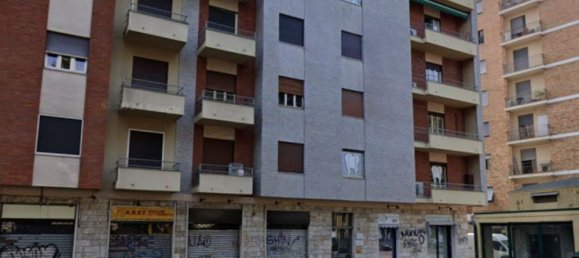 16m² Garage in Turin, Italy No. 59797 4