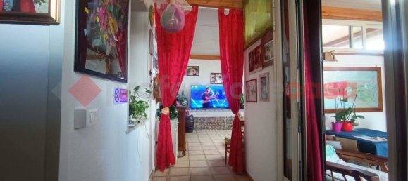 2-salle Appartement à Uggiano la Chiesa, Italy No. 350426 17